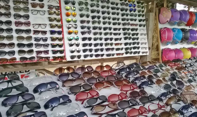 Nhập hàng kính mắt từ nhà buôn kính mắt Quảng Châu tại Việt Nam