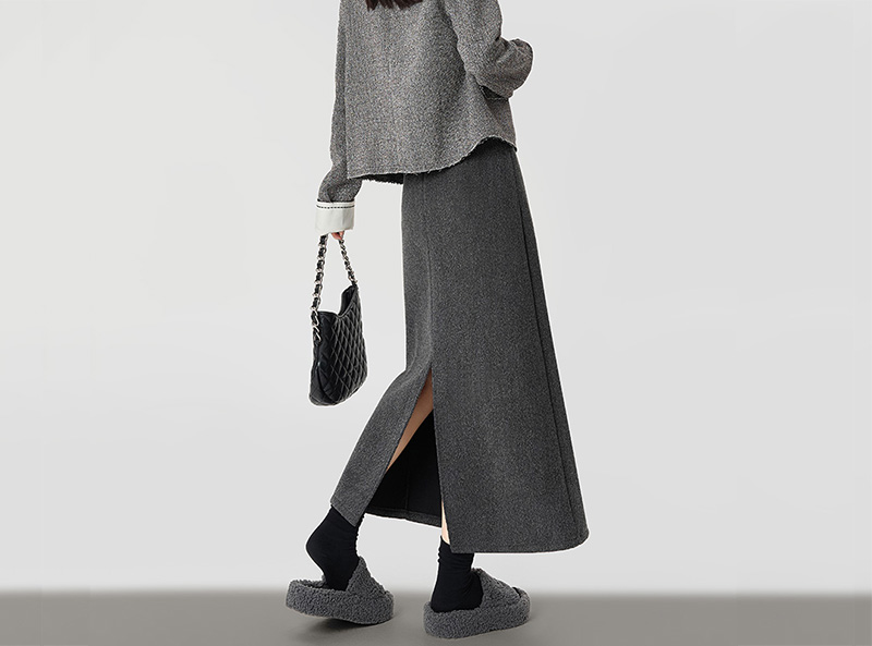 Chân váy xẻ tà dáng dài