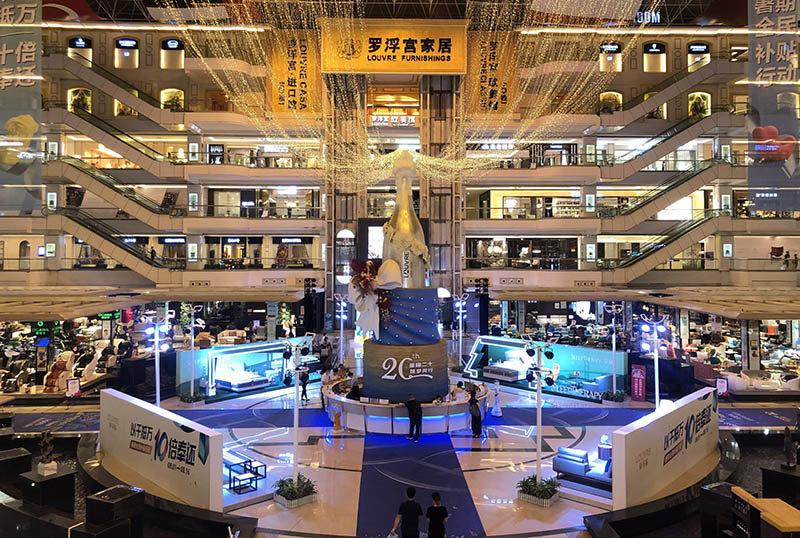 Nhập bàn ghế tại các chợ đầu mối Trung Quốc