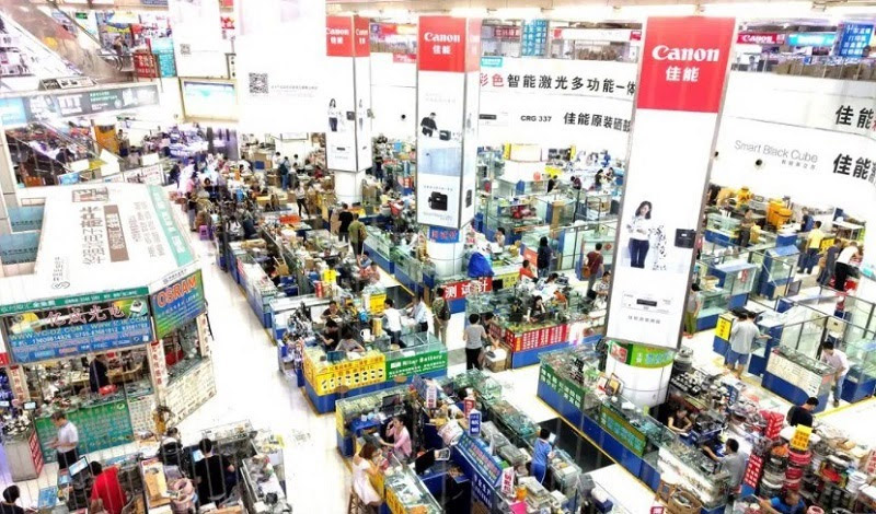 Thẩm Quyến là khu chợ điện tử lớn nhất của Trung Quốc