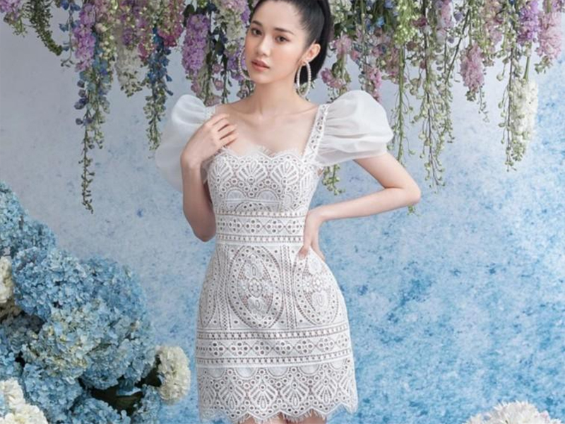 Đầm ren nữ tính và sang trọng