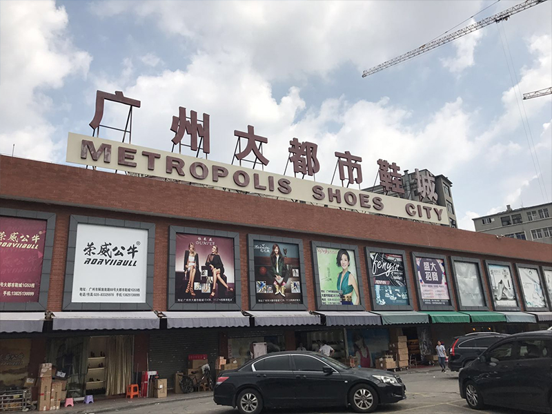  Nhập sỉ giày dép Trung Quốc tại Metropolis Shoes city