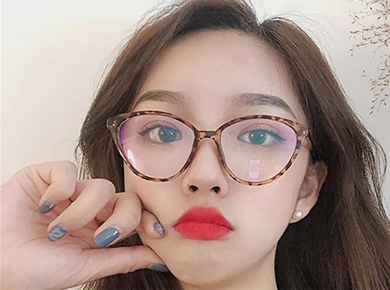 Gọng kính mắt mèo
