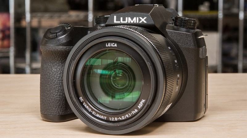 Panasonic Lumix FZ1000