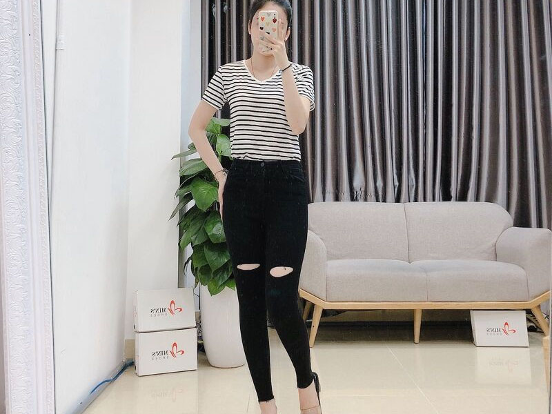  Quần legging cạp cao rách gối