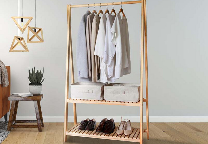 Mẫu giá treo quần áo làm từ gỗ