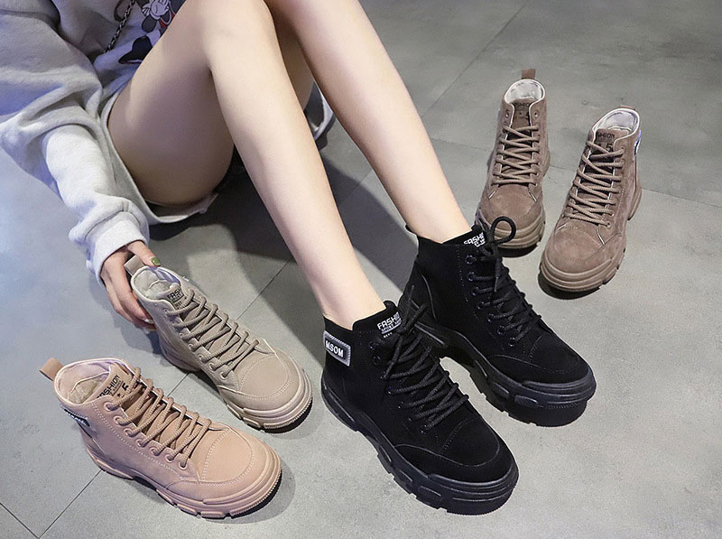Giày boot tăng chiều cao vượt bậc