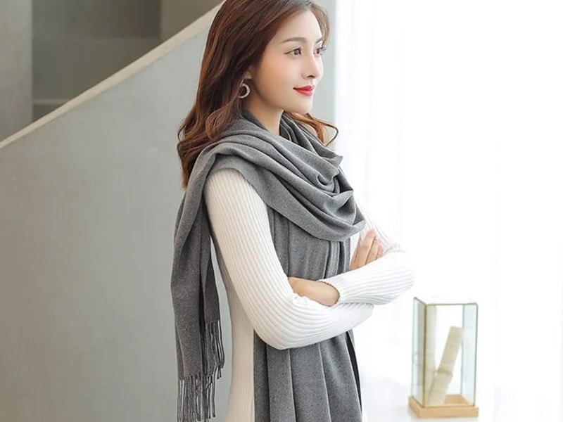 Mẫu khăn quàng cổ trơn