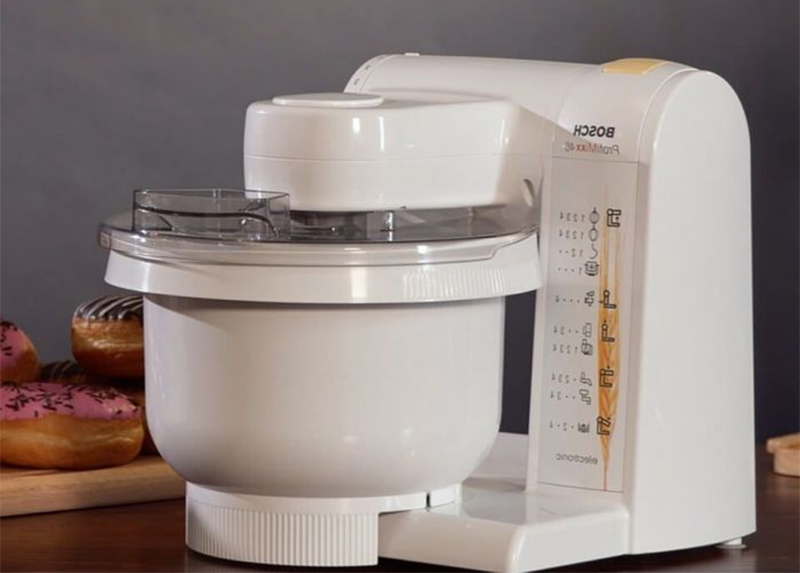 Máy trộn bột Bosch MUM4600