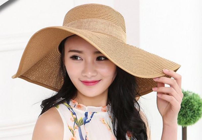 Mũ rộng vành tối giản