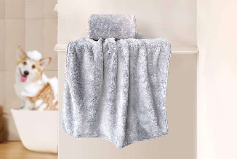 Khăn tắm cho chó mèo là loại khăn được thiết kế để sử dụng riêng cho thú cưng