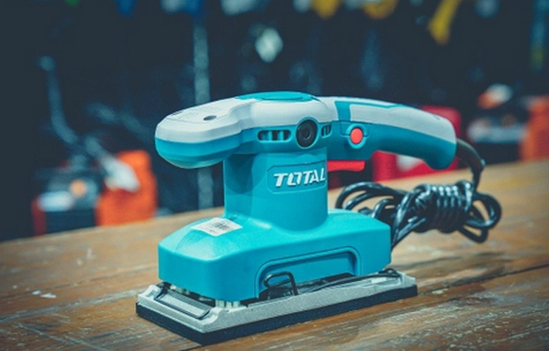 Thương hiệu máy chà nhám Total