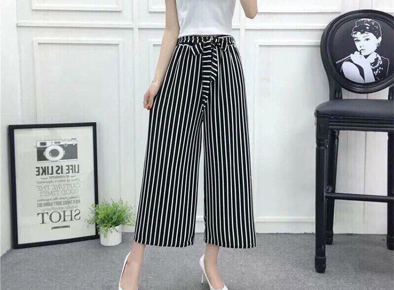 Quần ống rộng kẻ sọc