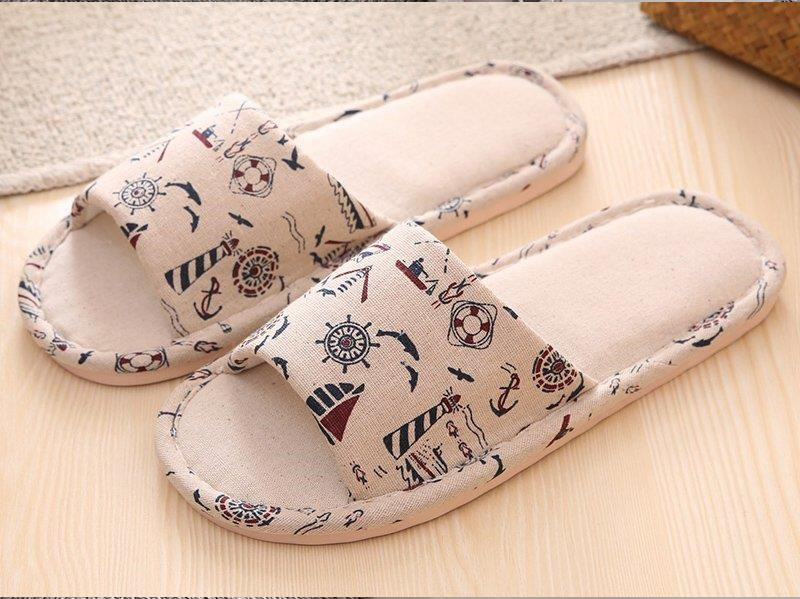 Dép có lớp vải mềm