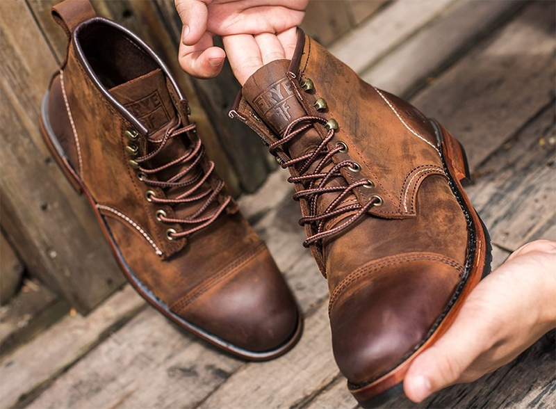Mẫu boot Captoe