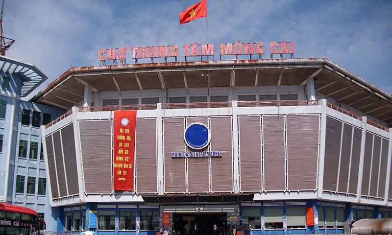 Chợ cửa khẩu Móng Cái