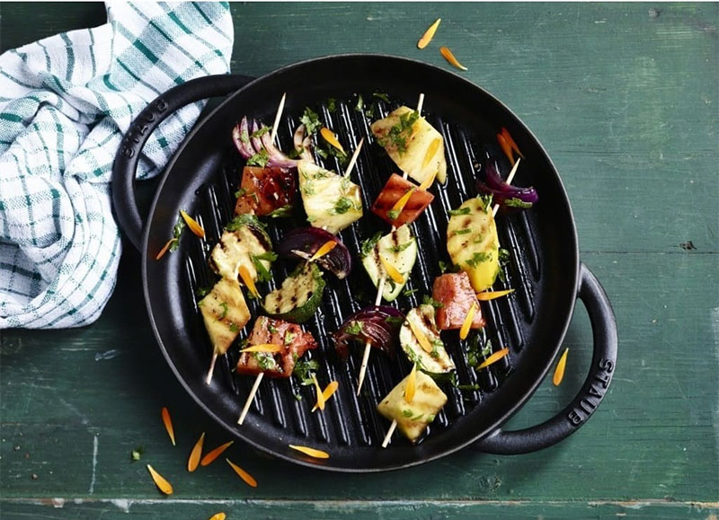Chảo gang nướng tròn 2 quai Staub Pure Grill