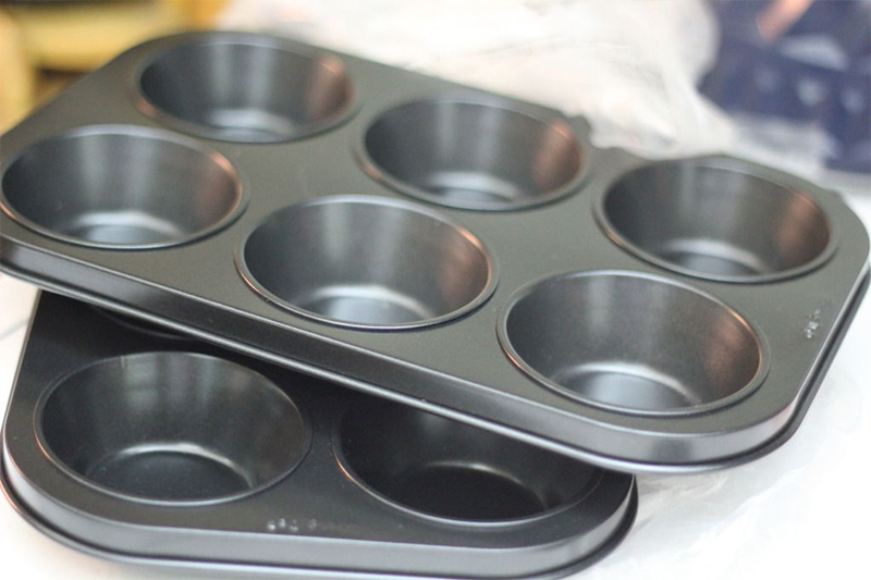Khuôn làm bánh giúp bạn định hình bánh