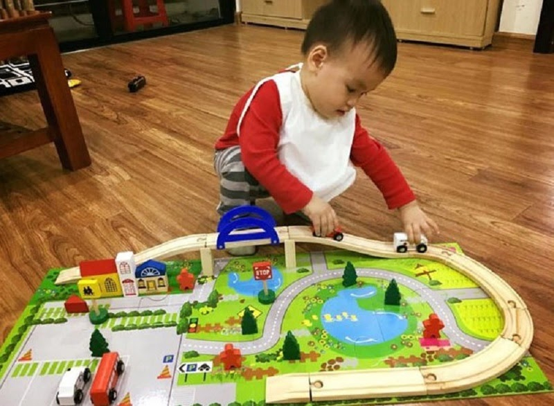 Đồ chơi mô hình giúp bé phát triển về trí tuệ, sự sáng tạo một cách toàn diện.