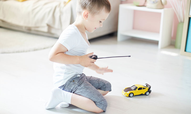 Đồ chơi xe cộ Trung Quốc đa dạng về mẫu mã, kiểu dáng và màu sắc