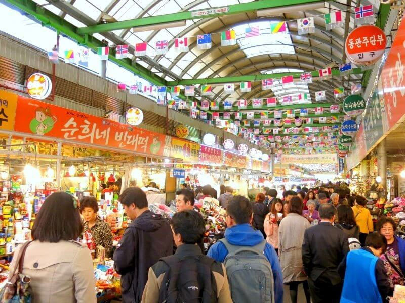 Sang Hàn Quốc nhập đồ điện tử tại các chợ