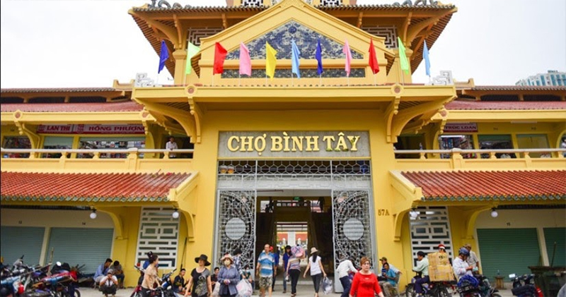 Chợ Lớn có nguồn quần áo đa dạng và giá cả phải chăng