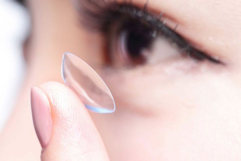 Sử dụng kính áp tròng mang lại tính thẩm mỹ cao