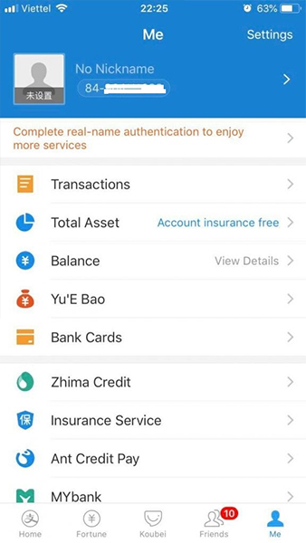 Vào “Me” và chọn “Bank Cards”